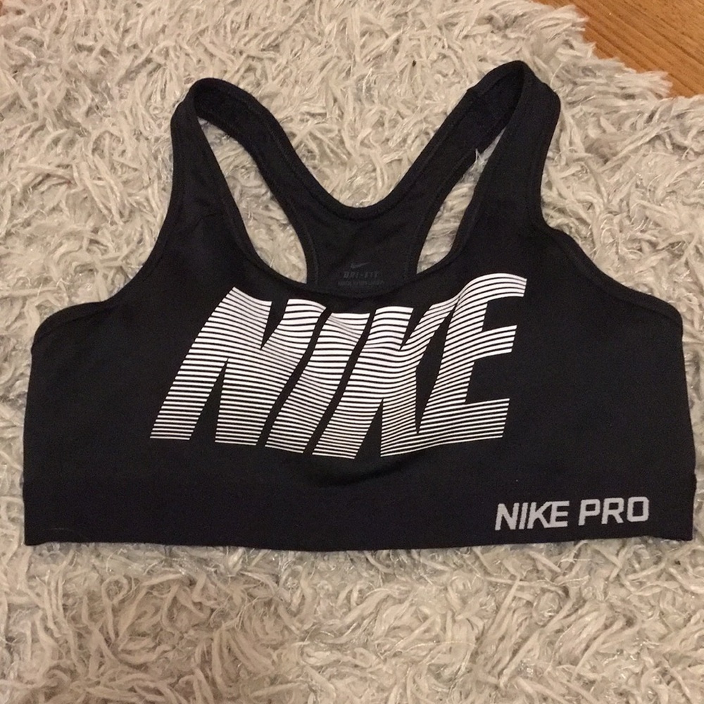 Nike sports bra womens small